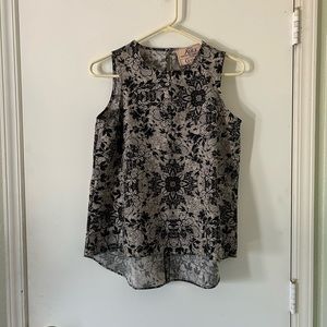 Disney Alice Through The Looking Glass Collection By Giuliana Sleeveless Top
